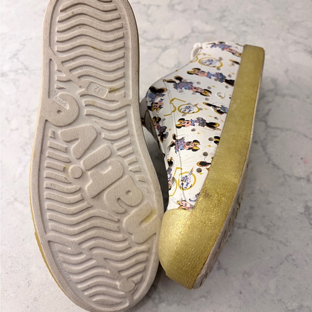 Native Kids Disney Gold and White Sneakers - Size J2 - Picture 6 of 8